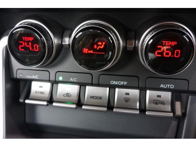 ＧＲ８６ ＲＣ　バックカメラ　社外ナビ　ＴＶ　６ＭＴ　オートライト　ＬＥＤヘッドランプ　スマートキー　電動格納ミラー　ＲＺ用アルミホイール　盗難防止システム　衝突安全ボディ　ＡＢＳ　エアコン　パワーステアリング（7枚目）