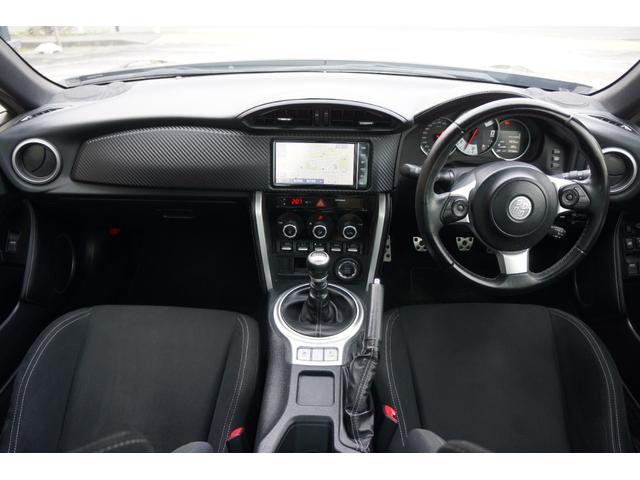 ８６ ＧＴ　モデリスタエアロパーツ　ナビ　ＴＶ　６ＭＴ　ＬＥＤヘッドランプ　スマートキー　電動格納ミラー　アルミホイール　盗難防止システム　衝突安全ボディ　ＡＢＳ　ＥＳＣ　エアコン　パワーステアリング（2枚目）