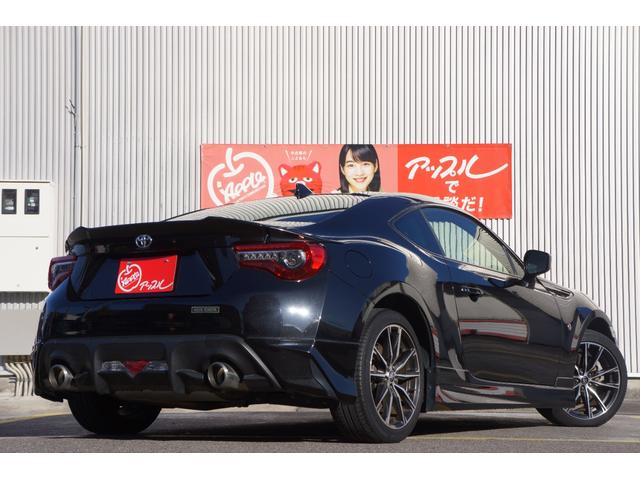 ８６ ＧＴ　モデリスタエアロパーツ　ナビ　ＴＶ　６ＭＴ　ＬＥＤヘッドランプ　スマートキー　電動格納ミラー　アルミホイール　盗難防止システム　衝突安全ボディ　ＡＢＳ　ＥＳＣ　エアコン　パワーステアリング（16枚目）