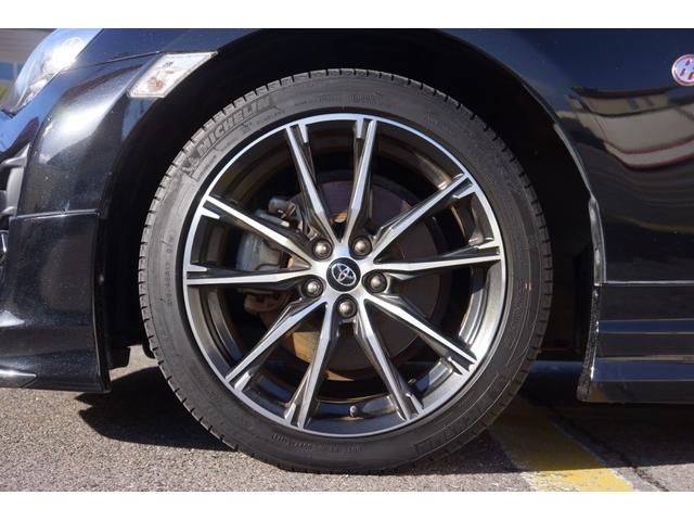 ８６ ＧＴ　モデリスタエアロパーツ　ナビ　ＴＶ　６ＭＴ　ＬＥＤヘッドランプ　スマートキー　電動格納ミラー　アルミホイール　盗難防止システム　衝突安全ボディ　ＡＢＳ　ＥＳＣ　エアコン　パワーステアリング（41枚目）