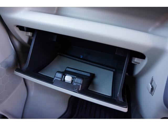 エブリイワゴン ＰＺターボスペシャル　４ＷＤ　ベッドキッド　ＥＴＣ　バックカメラ　両側電動スライドドア　ナビ　フルセグＴＶ　リフトアップ　スマートキー２個　衝突被害軽減システム　オートライト　ＬＥＤ　ワンオーナー　シートヒーター　禁煙車（46枚目）