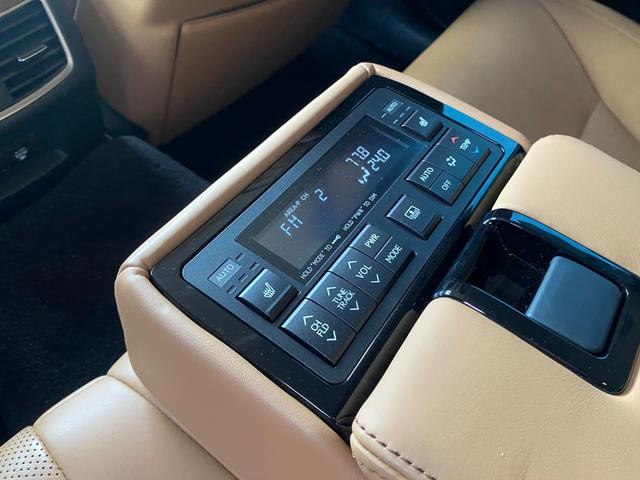 ＧＳ ＧＳ４５０ｈ　バージョンＬ　後期モデル・純正全画面ＳＤナビ・地デジ・マークレビンソン・レザーシート・サンルーフ・ベンチレーション・セーフティシステム＋・ＢＳＭ・ＨＵＤ・パワートランク・ドラレコ・３眼ＬＥＤライト・ＥＴＣ（45枚目）