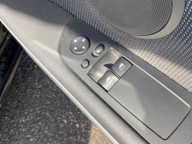 ３シリーズ ３２０ｉ　Ｍスポーツパッケージ　６ＭＴ・純正ナビ・社外インターフェース・地デジ・Ｂカメラ・コンフォートアクセス・ＨＩＤ・ドラレコ・ＥＴＣ（15枚目）