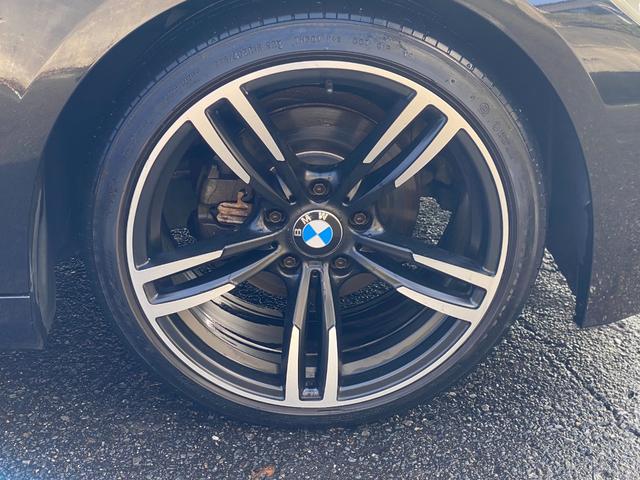 ３シリーズ ３２０ｉ　Ｍスポーツパッケージ　６ＭＴ・純正ナビ・社外インターフェース・地デジ・Ｂカメラ・コンフォートアクセス・ＨＩＤ・ドラレコ・ＥＴＣ（43枚目）