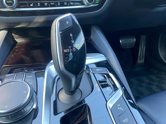 ５シリーズ ５３０ｉ　エディション　ミッション：インポッシブル　限定車・純正ナビ・地デジ・ハーマンカードン・３６０度カメラ・専用インテリア・レザーシート・インテリジェントセーフティ・ＬＥＤヘッドライト・パドルシフト・ＥＴＣ（36枚目）