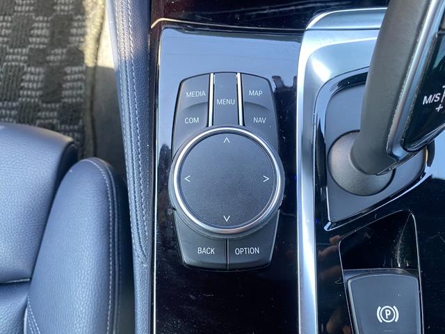 ５シリーズ ５３０ｉ　エディション　ミッション：インポッシブル　限定車・純正ナビ・地デジ・ハーマンカードン・３６０度カメラ・専用インテリア・レザーシート・インテリジェントセーフティ・ＬＥＤヘッドライト・パドルシフト・ＥＴＣ（38枚目）