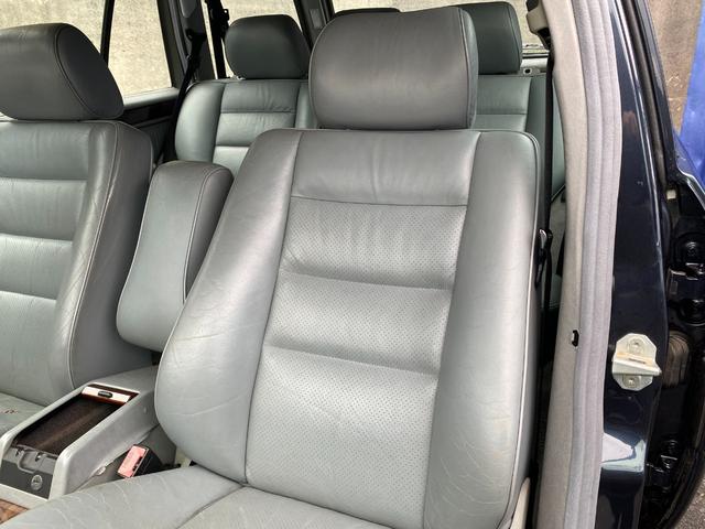 Eクラスステーションワゴン E320ステーションワゴン リミテッド ディーラー車・限定車・レザーシート・シートヒーター・サンルーフ・社外オーディオ・7人乗り・キーレス(21枚目)