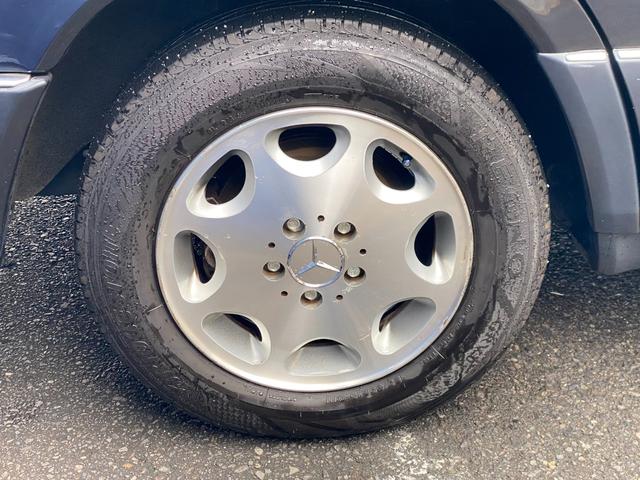 Eクラスステーションワゴン E320ステーションワゴン リミテッド ディーラー車・限定車・レザーシート・シートヒーター・サンルーフ・社外オーディオ・7人乗り・キーレス(33枚目)