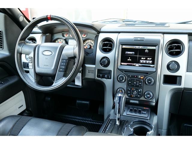 Ｆ－１５０ ＳＶＴ　ラプター　スーパークルーキャブ４Ｘ４．ラグジュアリーパッケージ．新車並行．ＬＥＥＲ　ＴＲＵＣＫ　ＣＡＰＳ．ＡＭＰパワーステップ．地デジＴＶ．ａｆｅ　ＰＯＷＥＲ　Ｉｎｔａｋｅ．サンルーフ．ベンチレーションシート（6枚目）