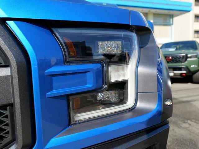 Ｆ－１５０ ラプター　８０２Ａラグジュアリー　自社輸入新車並行１オーナー　ＵＳＡモデル　パノラマサンルーフ　ＲＥＣＡＲＯ　インテリアカーボン　テクノロジーＰ　ＦＯＲＤレーシング・マフラー　ＲＯＵＳＨ２０ＡＷ　３６０°カメラ（4枚目）