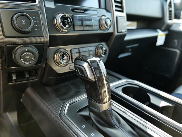 Ｆ－１５０ ラプター　８０２Ａラグジュアリー　自社輸入新車並行１オーナー　ＵＳＡモデル　パノラマサンルーフ　ＲＥＣＡＲＯ　インテリアカーボン　テクノロジーＰ　ＦＯＲＤレーシング・マフラー　ＲＯＵＳＨ２０ＡＷ　３６０°カメラ（10枚目）