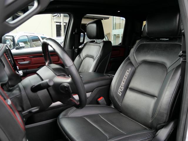 ダッジ・ラム 新車並行車 2021年モデル REBEL クルーキャブ4WD.パノラマサンルーフ.MOPERトノカバー.Level2イクイップメント.12インチディスプレー.アップルカープレイ.F&Rパークセンサー(10枚目)