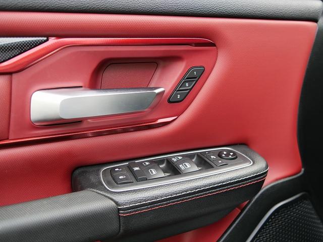 ダッジ・ラム 新車並行車 2021年モデル REBEL クルーキャブ4WD.パノラマサンルーフ.MOPERトノカバー.Level2イクイップメント.12インチディスプレー.アップルカープレイ.F&Rパークセンサー(20枚目)