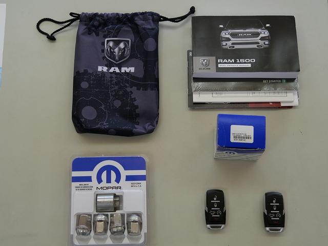 ダッジ・ラム 新車並行車 2021年モデル REBEL クルーキャブ4WD.パノラマサンルーフ.MOPERトノカバー.Level2イクイップメント.12インチディスプレー.アップルカープレイ.F&Rパークセンサー(30枚目)