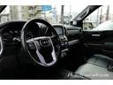 ＧＭＣシエラ 　実走行　１５００　Ｃｒｅｗ　Ｃａｂ　４ＷＤ　ＥＬＥＶＡＴＩＯＮ　３．０Ｌ　Ｄｕｒａｍａｘ　ディーゼルターボ、１０速ＡＴ、フロントベンチシート、シートヒーター、乗車定員６人乗り、アップルカープレイ（8枚目）