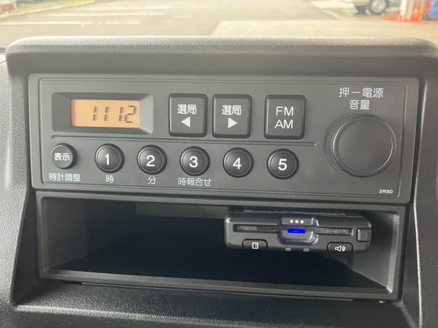 アクティトラック ＳＤＸ　実走行２２０００ｋｍ　４ＷＤ　５速マニュアル　エアコン　パワーステアリング　ＥＴＣ　三方開　作業灯　純正ＡＭ／ＦＭラジオ　軽トラック（18枚目）