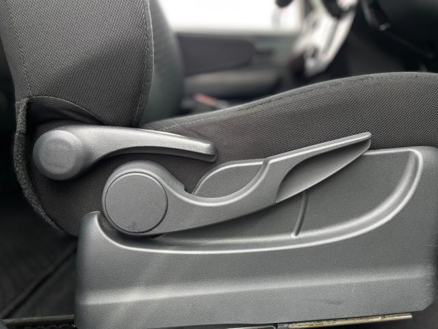 ルーミー G S ナビ Bluetooth音楽 CD/DVD再生 バックカメラ ETC ブレーキサポート 両側パワースライドドア ステアリングコントローラー クルーズコントロール スマートキー 禁煙車 車検整備付き(31枚目)