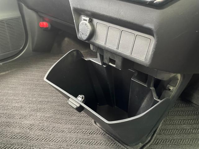 ルーミー G S ナビ Bluetooth音楽 CD/DVD再生 バックカメラ ETC ブレーキサポート 両側パワースライドドア ステアリングコントローラー クルーズコントロール スマートキー 禁煙車 車検整備付き(43枚目)