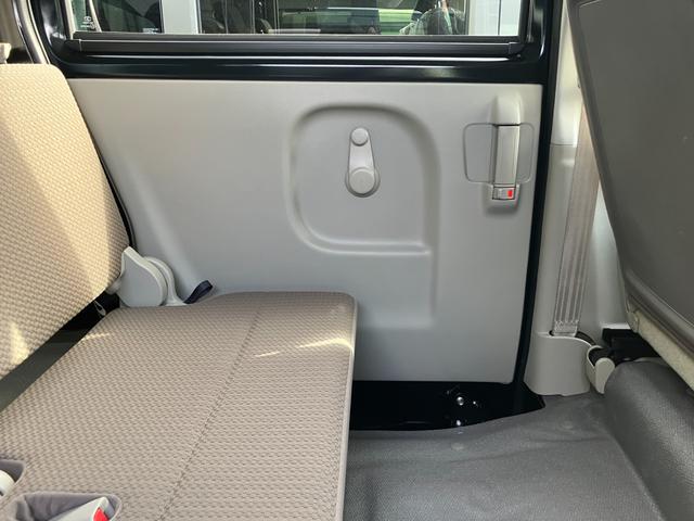 エブリイ ＰＣ　６型　デュアルカメラブレーキサポート　バックアイカメラ付ディスプレイオーディオ装着（33枚目）