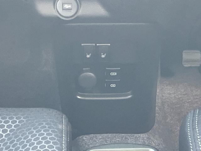 ハスラー タフワイルドターボ　３型　ターボ　デュアルカメラブレーキサポート　全方位モニター付メモリーナビゲーション　スズキコネクト対応通信機装着（9枚目）