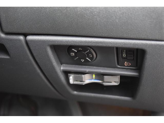 ３００８ ファミリーパック　全国限定９０台　ガラスルーフ　ＬＥＤヘッド　ヘッドアップディスプレイ　フルセグＴＶ　ナビ　Ｂｌｕｅｔｏｏｔｈ対応　バックカメラ　後席モニター　ＥＴＣ　ドライブレコーダー　車検令和８年９月まで（43枚目）