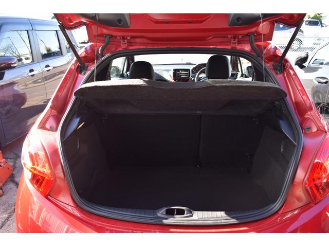 208 GTi 6速ミッション HID 社外足回り 社外マフラー フルセグTV SDナビ ETC ハーフレザーバケットシート ドライブレコーダー キーレス 車検令和8年10月まで(24枚目)