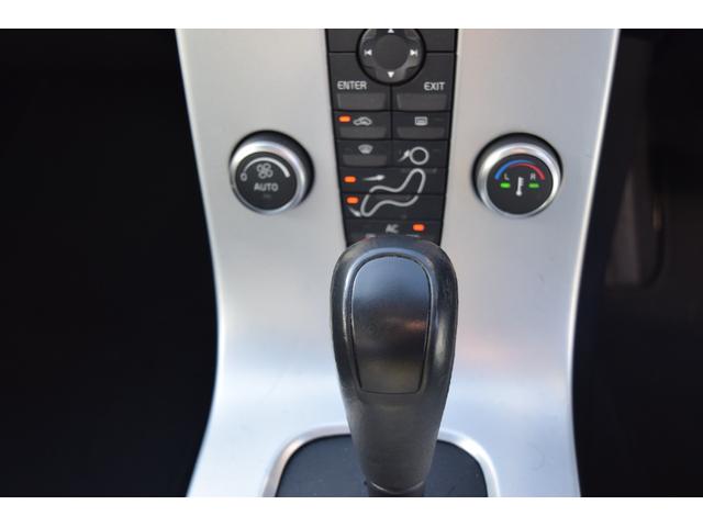 V50 2.0eアクティブ HID ルーフレール シートヒーター ETC ドライブレコーダー キーレス 車検令和9年4月まで(35枚目)