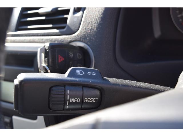 V50 2.0eアクティブ HID ルーフレール シートヒーター ETC ドライブレコーダー キーレス 車検令和9年4月まで(37枚目)