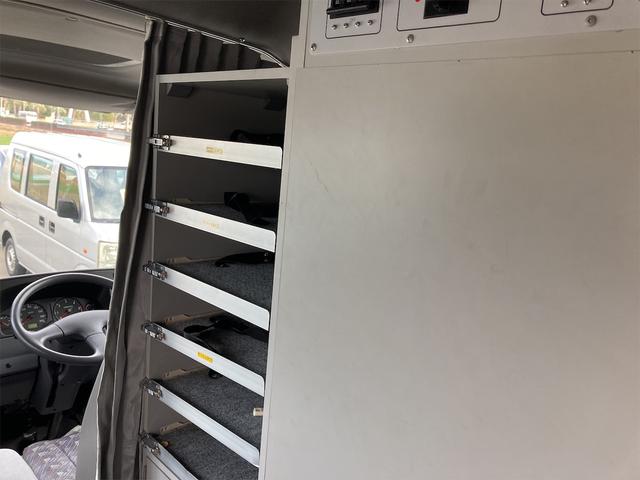 シビリアンバス 　事務室車　バス　ＡＴ　ＥＴＣ　スライドドア　ＣＤ　ＤＶＤ再生　カセット　１００Ｖ電源（23枚目）