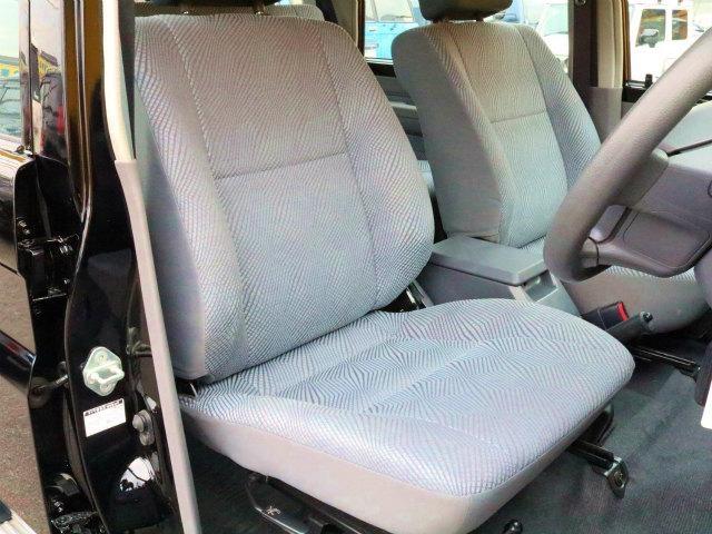 4.0 4WD 再販モデル NEWペイント202ブラック(9枚目)