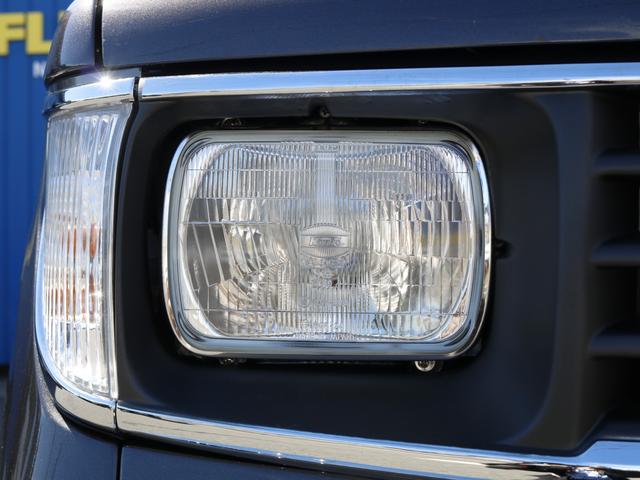ランドクルーザープラド ＴＸリミテッド　Ｒｅｎｏｃａ　Ａｍｅｒｉｃａｎ　Ｃｌａｓｓｉｃ　角目　ＤＥＡＮクロスカントリー　シートカバー　背面タイヤ　ＬＥＤランプ　フロアマット　サンルーフ　車探し　キャンプ　グレー　ＳＵＶ　８人乗り（26枚目）