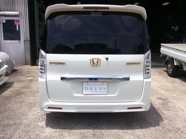 ステップワゴンスパーダ Z 禁煙車 ETC バックカメラ BluetoothハンズフリーフルセグTVナビ 純正カーテン ローダウン 両側電動スライドドア オートライト HID スマートキー アイドリングストップ リアスモーク(3枚目)