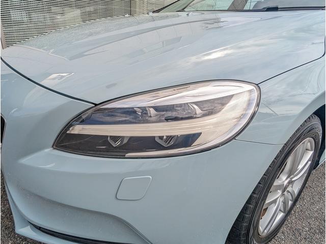 Ｖ４０ Ｄ４　モメンタム　後期モデル　２０１７年モデル　純正フルセグＴＶナビ　衝突警告　レーンキープエイド　前席シートヒーター　ＬＥＤヘッド　ＢＬＩＳ（26枚目）