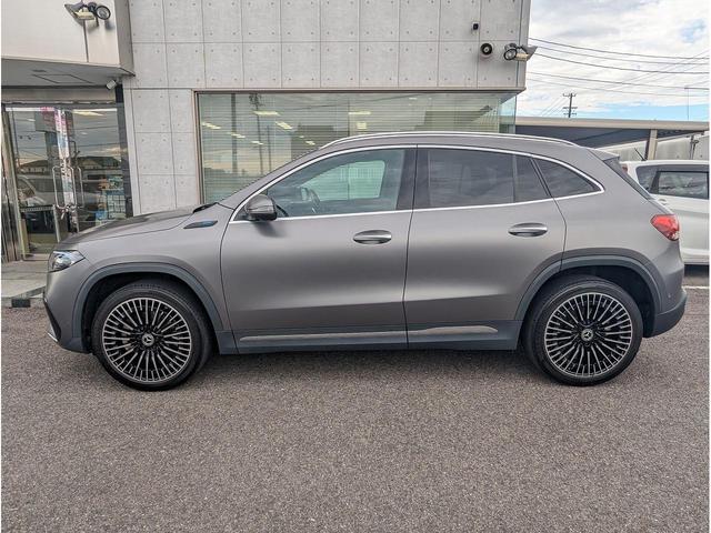 ＥＱＡ ＥＱＡ２５０　ＡＭＧラインパッケージ　１オーナー車　メルセデスＥＱ・メーカー保証令和９年５月まで！　ナビゲーションプラスＰＫＧ　パノラミックスライディングルーフ　オプションカラー「マウンテングレーマグノ」　純正前後ドラレコ（5枚目）