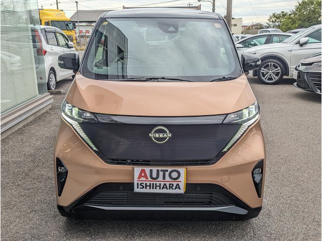 サクラ G OP寒冷地仕様 OPプレミアムインテリアパッケージ OPボディカラー OP15インチAW 360度セーフティアシスト 9インチ日産コネクトナビ フルセグTV ベージュ合皮ハーフレザーシート(2枚目)