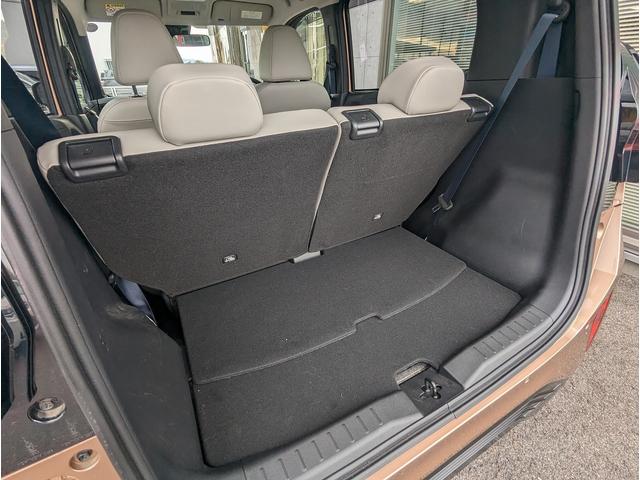サクラ G OP寒冷地仕様 OPプレミアムインテリアパッケージ OPボディカラー OP15インチAW 360度セーフティアシスト 9インチ日産コネクトナビ フルセグTV ベージュ合皮ハーフレザーシート(6枚目)