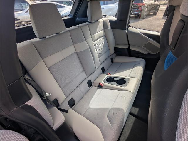 ｉ３ セレブレーションエディション　カーボナイト　４０台限定特別仕様車！　ワンオーナー車　前後ドラレコ　社外フルセグＴＶチューナー付　ハーマンカードンＨｉＦｉスピーカー　１０．２インチＨＤＤナビ　グレー合皮ハーフレザー　ドライビングアシストプラス（12枚目）