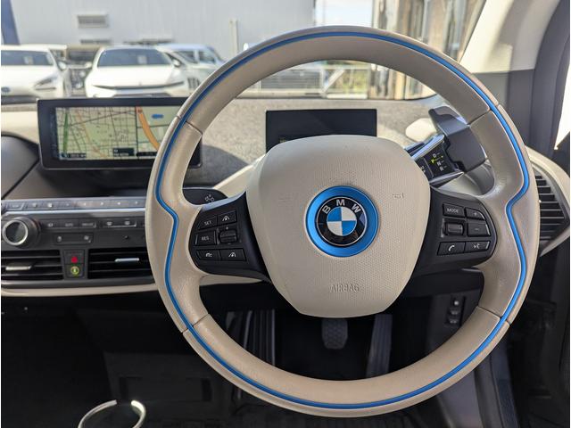 ｉ３ セレブレーションエディション　カーボナイト　４０台限定特別仕様車！　ワンオーナー車　前後ドラレコ　社外フルセグＴＶチューナー付　ハーマンカードンＨｉＦｉスピーカー　１０．２インチＨＤＤナビ　グレー合皮ハーフレザー　ドライビングアシストプラス（13枚目）