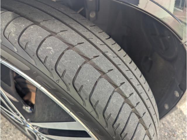 ｉ３ セレブレーションエディション　カーボナイト　４０台限定特別仕様車！　ワンオーナー車　前後ドラレコ　社外フルセグＴＶチューナー付　ハーマンカードンＨｉＦｉスピーカー　１０．２インチＨＤＤナビ　グレー合皮ハーフレザー　ドライビングアシストプラス（31枚目）