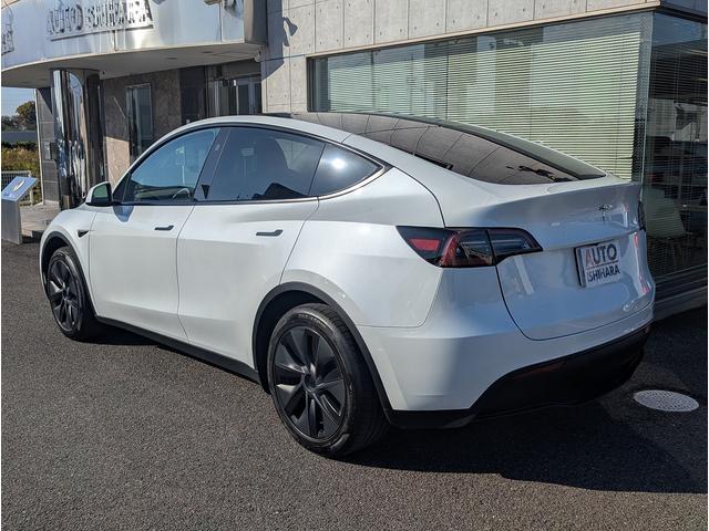 モデルＹ ＲＷＤ　Ｒｙｚｅｎ搭載　２０２４年モデル　メーカー保証継承・令和１０年９月迄　走行距離６０００ｋｍ　オートパイロット　パノラマガラスルーフ　自動緊急ブレーキ　ブラックレザー＆シートヒーター　※レンタルアップ（4枚目）