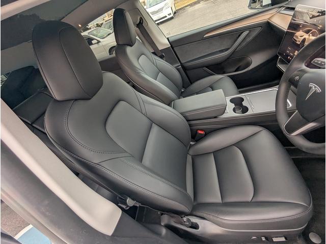 モデルＹ ＲＷＤ　Ｒｙｚｅｎ搭載　２０２４年モデル　メーカー保証継承・令和１０年９月迄　走行距離６０００ｋｍ　オートパイロット　パノラマガラスルーフ　自動緊急ブレーキ　ブラックレザー＆シートヒーター　※レンタルアップ（11枚目）