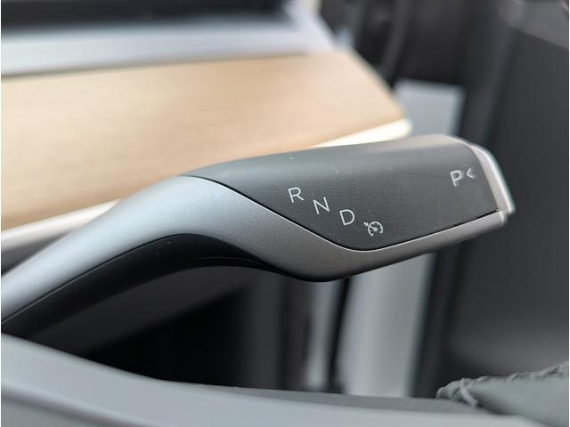 モデルＹ ＲＷＤ　Ｒｙｚｅｎ搭載　２０２４年モデル　メーカー保証継承・令和１０年９月迄　走行距離６０００ｋｍ　オートパイロット　パノラマガラスルーフ　自動緊急ブレーキ　ブラックレザー＆シートヒーター　※レンタルアップ（14枚目）