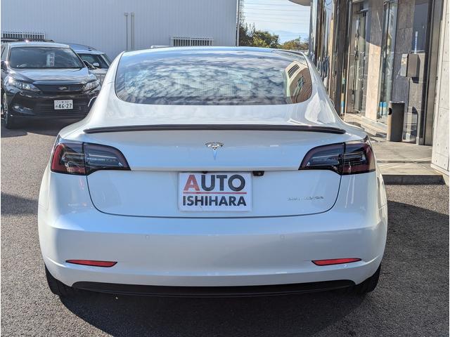 モデル3 ロングレンジ AWD デュアルモーター ワンオーナー車 2021年モデル パノラマガラスルーフ ヨークステアリング 社外デジタルインナーミラー BOXIV無線充電ホルダー ユピテルレーダー オートパイロット(6枚目)