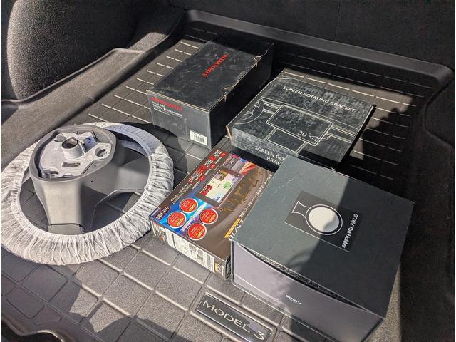 モデル3 ロングレンジ AWD デュアルモーター ワンオーナー車 2021年モデル パノラマガラスルーフ ヨークステアリング 社外デジタルインナーミラー BOXIV無線充電ホルダー ユピテルレーダー オートパイロット(25枚目)