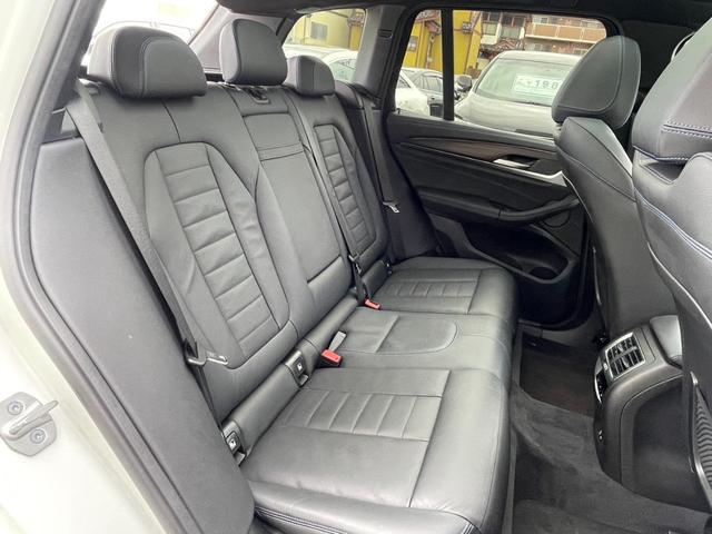 ｉＸ３ Ｍスポーツ　ＯＰエクステリアパッケージ　パノラマサンルーフ　アダプティブＬＥＤヘッドライト　ハーマンカードンサウンドスピーカー　２０インチＡＷ　ヴァ―ネスカ革スポーツシート　アラウンドビューカメラ（14枚目）