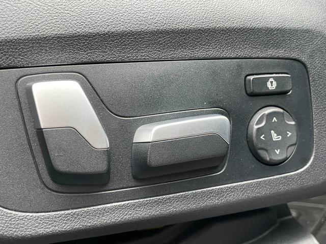 ｉＸ３ Ｍスポーツ　ＯＰエクステリアパッケージ　パノラマサンルーフ　アダプティブＬＥＤヘッドライト　ハーマンカードンサウンドスピーカー　２０インチＡＷ　ヴァ―ネスカ革スポーツシート　アラウンドビューカメラ（32枚目）