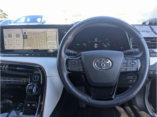 �g�p���̏o�₷���X�e�A�����O�z�C�[�������̒ʂ肫�ꂢ�ȏ�Ԃł��B�����G�߂ɂ��ꂵ���X�e�A�����O�q�[�^�[�t��