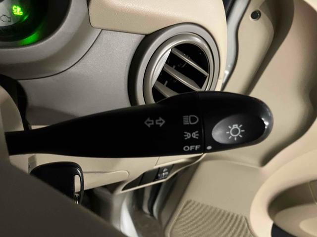 アルト Ｆ　５ＭＴ　キーレス　ＣＤ　１４アルミホイール　走行距離１万３千キロ（6枚目）