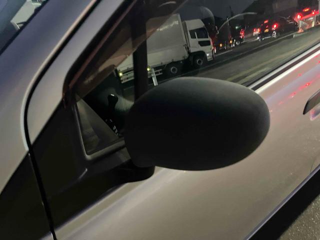 アルト Ｆ　５ＭＴ　キーレス　ＣＤ　１４アルミホイール　走行距離１万３千キロ（19枚目）