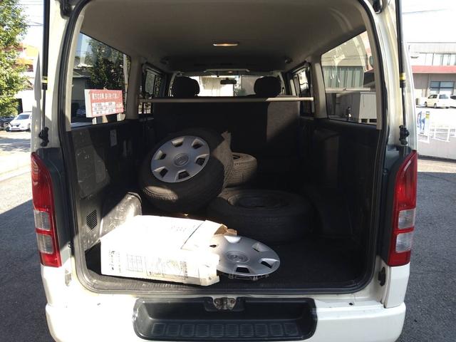 ハイエースバン ロングスーパーＧＬ　４ＷＤ　両側スライドドア　ナビ　ＴＶ　バックカメラ　リアスポイラー　ＥＴＣ　オートエアコン（3枚目）